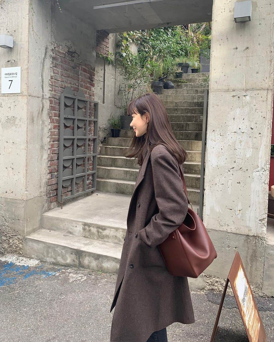 nanaさんのインスタグラム写真 - (nanaInstagram)「로댕코투 브라운🌰」11月2日 14時23分 - luv__ribbon