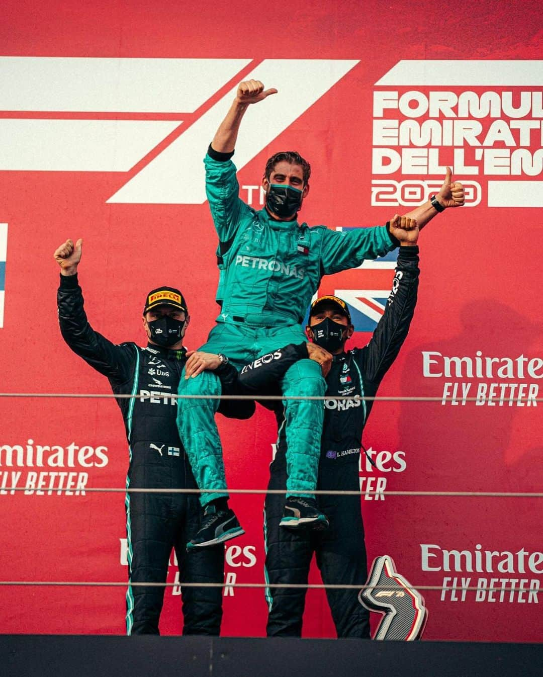 IWCさんのインスタグラム写真 - (IWCInstagram)「Seven @F1 World Titles 🏆 @mercedesamgf1 - One Team. One Family. ❤️ #HIS7ORY #IWCRacing #IWCFamily  A massive congratulations 🍾 2020 FIA Formula One™ World Championship for Constructors」11月2日 6時07分 - iwcwatches