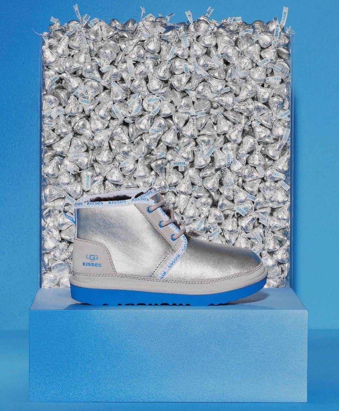 Foot Lockerさんのインスタグラム写真 - (Foot LockerInstagram)「Sweat treats and fresh fall/winter boots! The #UGG Candy Collection is now available in Kids sizes」11月2日 6時19分 - footlocker