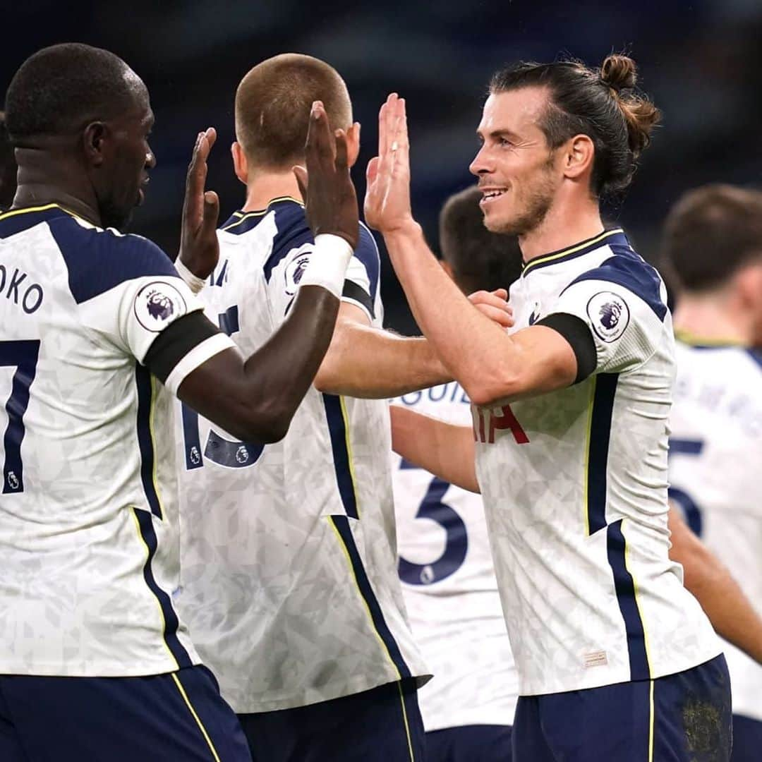 ムサ・シソコさんのインスタグラム写真 - (ムサ・シソコInstagram)「We get 3 points in a tough match against a fighting team. Good job guys 💪🏿👏🏿✅. #TOTBHA #COYS #MS17.」11月2日 6時44分 - moussasissokoofficiel