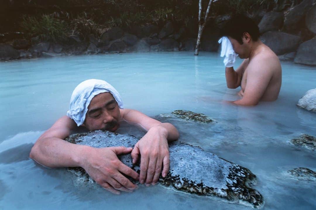 Michael Yamashitaさんのインスタグラム写真 - (Michael YamashitaInstagram)「Kyushu, formed by volcanoes and geothermic forces, is a hot spring heaven, ranked number one in Japan for number of onsen. For thousands of years, these mineral-rich waters have healed and soothed emperors, samurai and regular people. Find your favorite. #beppu #onsen #kyushu #hotspring」11月2日 7時11分 - yamashitaphoto