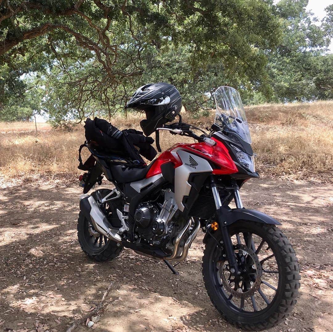 のインスタグラム：「The Honda #CB500X is always ready for adventure. #betteronahonda . Shown with Non-OEM Tires」
