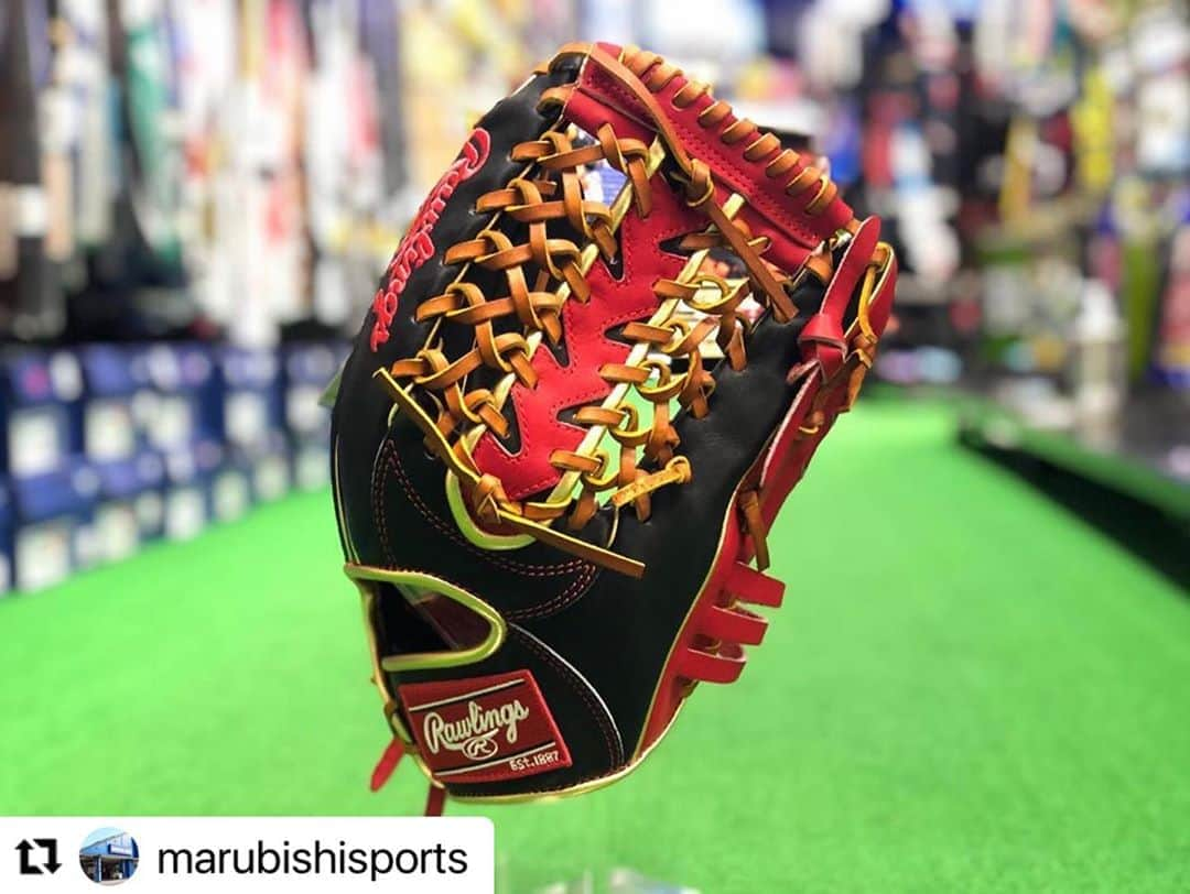 Rawlings Japanさんのインスタグラム写真 - (Rawlings JapanInstagram)「#Repost @marubishisports with @make_repost ・・・ ﾟ･*:.｡⚾︎ ローリングス 数量限定 ｢2020 OPENING DAY NPB COLLECTION｣ ・ このグラブはローリングス アドバイザリースタッフが 実際に使用している選手の レプリカ仕様グラブです😎 ・ 数量限定ですのでお早めに！！ ・ price 35,000＋tax ・ #空飛ぶグラブ #ローリングス #rawlings #限定グラブ #秋山拓巳 選手 #宗佑磨 選手 #加藤翔平 選手 #野球 #baseball #ベースボール #マルビシスポーツ #マルビシ #Instagram #インスタ映え #香川県 #丸亀市 @rawlings_japan_llc」11月2日 7時44分 - rawlings_japan_llc