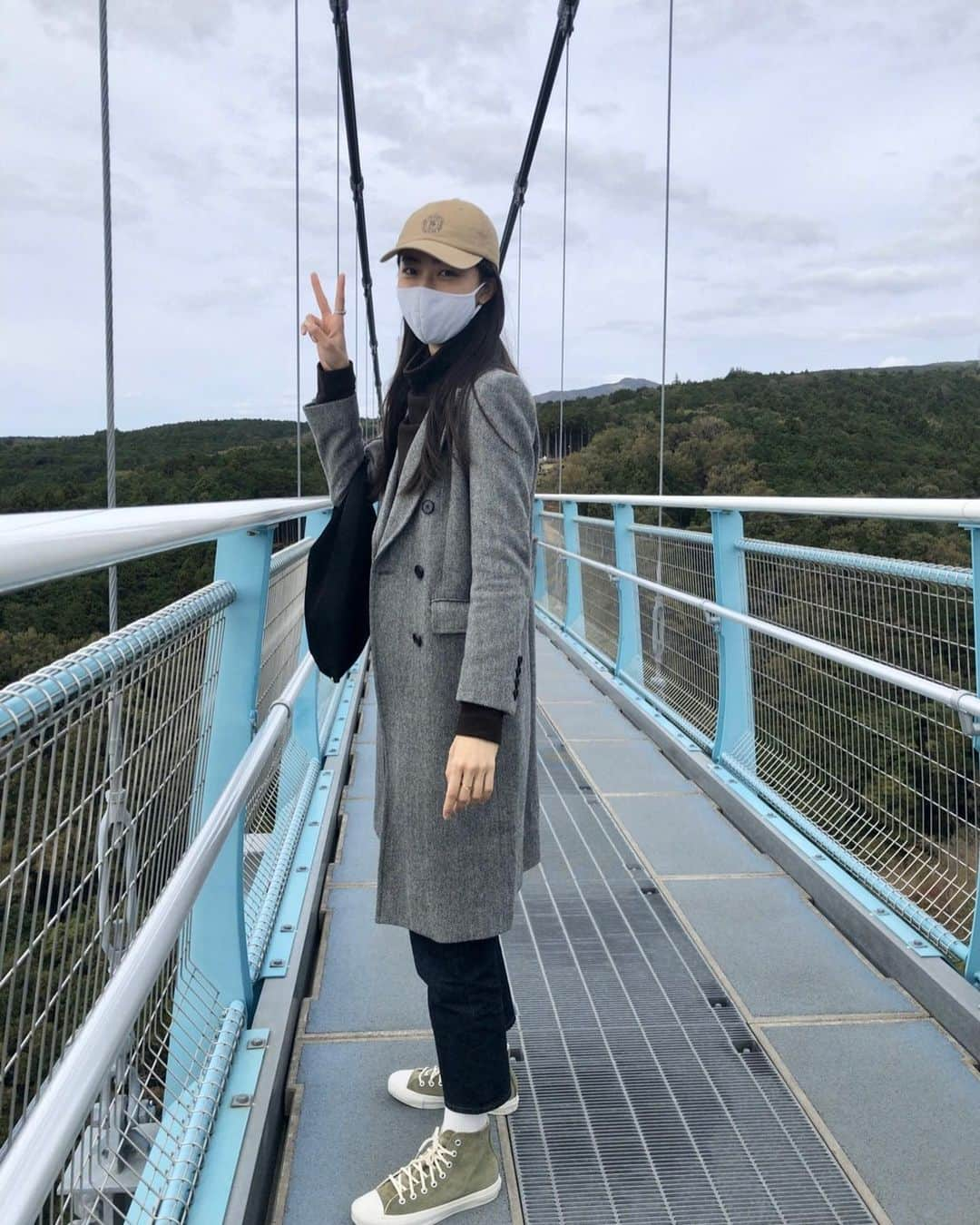 熊井友理奈さんのインスタグラム写真 - (熊井友理奈Instagram)「_  🚶‍♀️✌️」11月2日 9時15分 - kumai_yurina