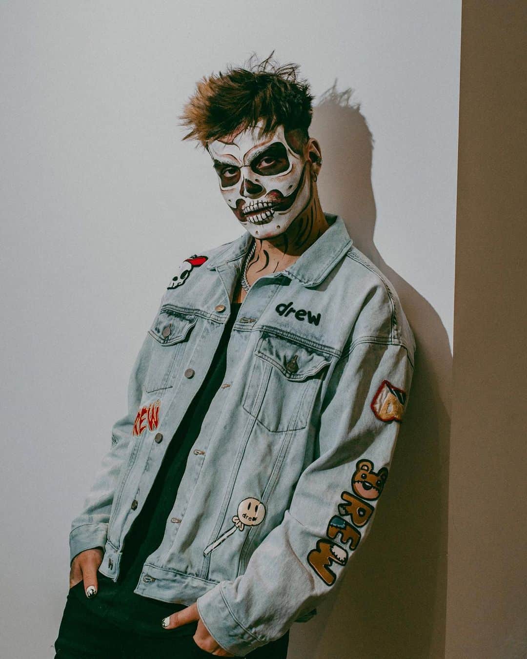のインスタグラム：「feliz día de muertos 🌼💀」