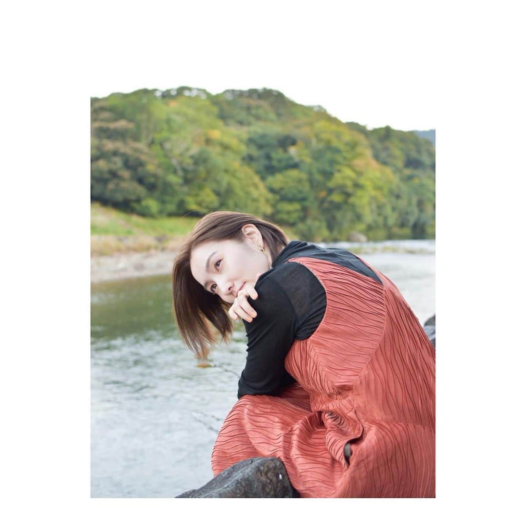 のインスタグラム：「... バタバタだけど充実した10月を終え、 気付けば11月に入っていました🎃 楽しいことを考えながら、 今年僅かな日々を過ごしていきたいですね💭🌱 (美味しいごはんも食べたいな🍠) 皆さまもどうか、健やかで😌 ぴーす✌️」
