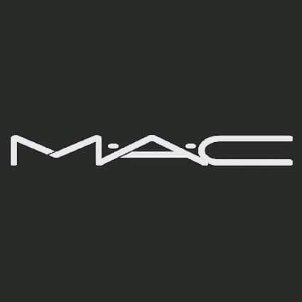 TERUのインスタグラム：「^_^  OWNCEAN （UNA+MATCHA）  M.A.C（メイクアップアート　コスメティクス）の方から温かいメッセージと共に素敵なコスメを沢山頂きました。  LIVEにOWNCEANが出演すると言う事でメイクをM.A.Cで行われたようです。  担当のKさんはGLAYの曲を毎日聴いてくれてるようです。  ありがとうございます^_^  #OWNCEAN #unakinoco  #supercupmatcha  #maccosmeticsjapan」