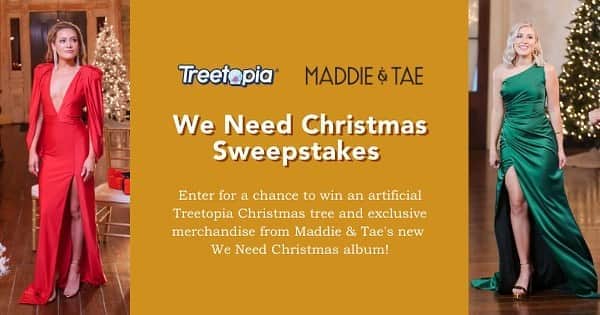 Maddie & Taeさんのインスタグラム写真 - (Maddie & TaeInstagram)「We partnered with @treetopia for an early Christmas present! Stream our #WeNeedChristmas album and enter to win a Maddie & Tae inspired prize package that includes a beautiful artificial Treetopia tree. Join at the link in our story!   #sponsored #ad」11月2日 11時34分 - maddieandtae