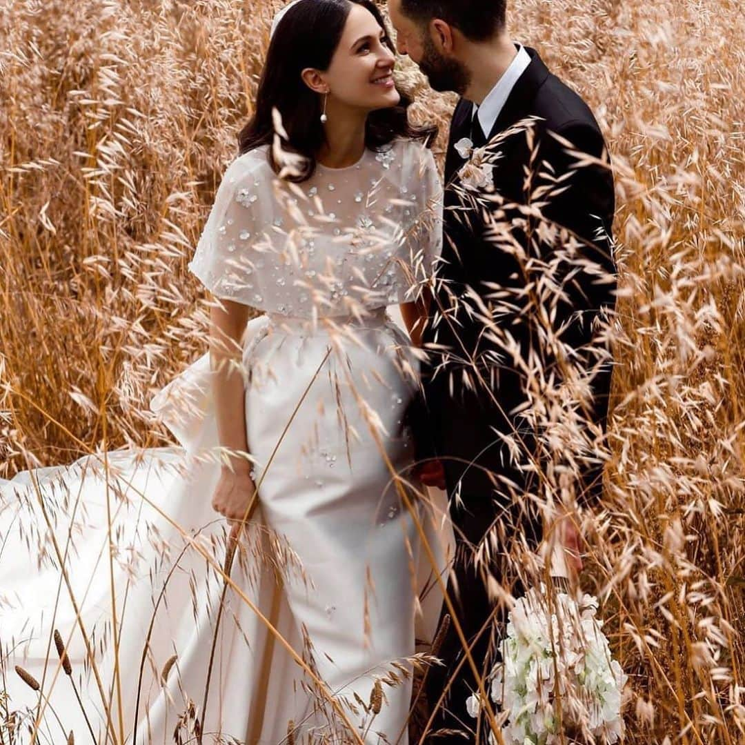 Steven Khalilさんのインスタグラム写真 - (Steven KhalilInstagram)「ANNE MARIE custom couture gown of Duchesse satin with back bow detail and sheer bolero with hand beaded embellishment #StevenKhalilBride #StevenKhalil #KhalilBride  Photography @imagehausweddings  . . . . . . . . . . #bride #bridal #bridetobe #bridaldesigner #bridalgown #fashion #fashiondesigner #couture #sydneywedding #weddinginspo #weddingdress #weddinginspiration #engaged #shesaidyes #bride #modernbride #destinationweddings #destinationweddingphotographer #melbourne #shesaidyes #justengaged #longgrasses #longgrasswedding」11月2日 12時03分 - steven_khalil