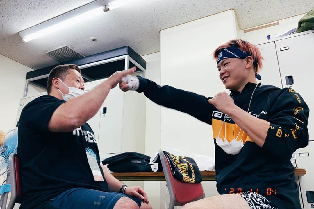 那須川天心さんのインスタグラム写真 - (那須川天心Instagram)「THE BEST @takayuki_nagasue  @cutman_jp」11月2日 12時21分 - tenshin.nasukawa