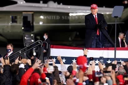 ドナルド・トランプさんのインスタグラム写真 - (ドナルド・トランプInstagram)「THANK YOU NORTH CAROLINA! #VOTE #MAGA」11月2日 13時02分 - realdonaldtrump