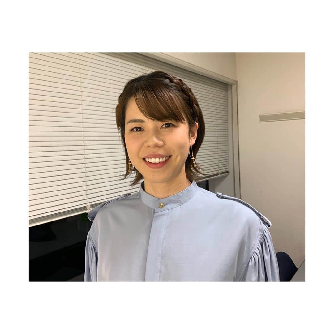 星奈津美さんのインスタグラム写真 - (星奈津美Instagram)「あす3日(火)、夜10:00〜テレビ東京「ガイアの夜明け」に水着の解説でちょびっと出演させて頂いています🩱✨ 是非ご覧ください🌈🌈 . トップス&スカート @kohslickcurro  ピアス @marearich_official  . #ガイアの夜明け #ミズノ #mizuno」11月2日 23時37分 - ntm_hoshi