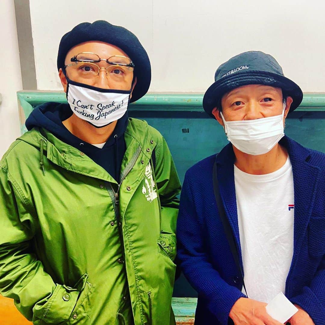 山内圭哉のインスタグラム：「転球さんが会う度に老けていくように感じるのは気のせいだと言い聞かせ、今日を終えます。」