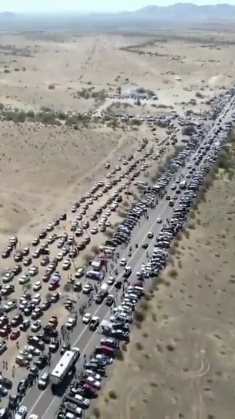 のインスタグラム：「Trump parades & rallies have taken over the states, cities, and streets in the USA!   This is a movement of millions and millions of American patriots. There is more enthusiasm for @realDonaldTrump than there ever was in 2016.  The MAGA movement is MASSIVE and it is unstoppable!  VOTE TRUMP!」