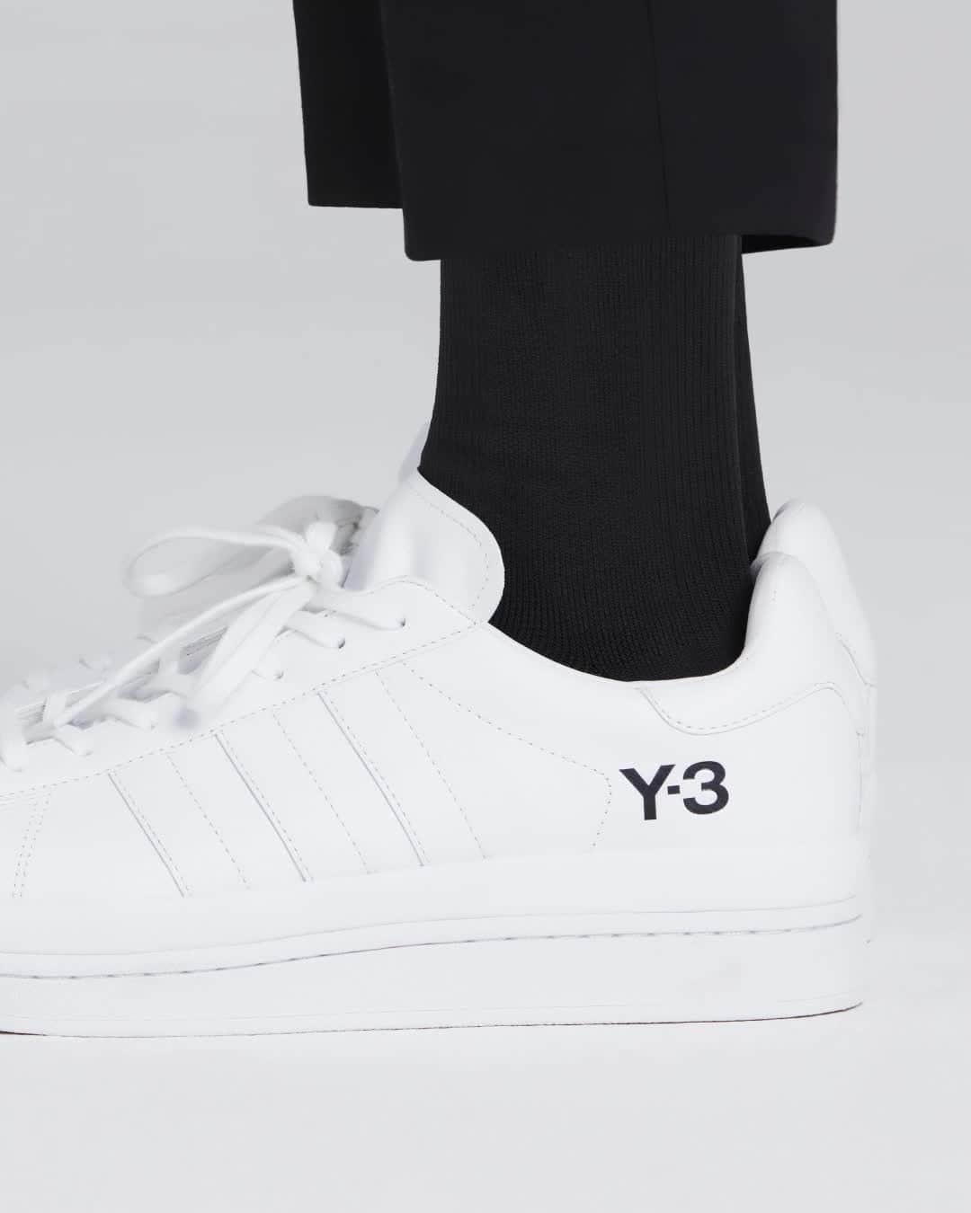 ワイスリーのインスタグラム：「Y-3 HICHO. Y-3 Fall/Winter 2020 Collection. --- #adidas #Y3 #YohjiYamamoto Discover the collection at adidas.com/y-3」