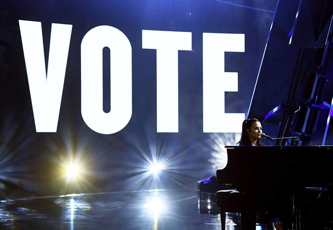 ASCAPさんのインスタグラム写真 - (ASCAPInstagram)「Tomorrow is Election Day! Are you #VoteReady? Look up your polling place and make sure you have the correct ID to bring to the polls with #ASCAPCitizen x @headcountorg at the link in our bio. 📸  of @ddlovato」11月3日 0時01分 - ascap