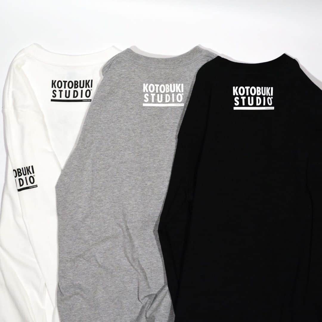 江口寿史さんのインスタグラム写真 - (江口寿史Instagram)「Village Vanguard ×STOP!!HIBARIKUN!  Collaborated Long sleeve T-shirt in SHIBUYA. Model @yzkyun   Now available for sale at Village Vanguard Online Store 10/30(FRI)18:00〜11/8(SUN)23:59  https://www.village-v.co.jp/news/item/7652」11月2日 15時36分 - eguchiworks