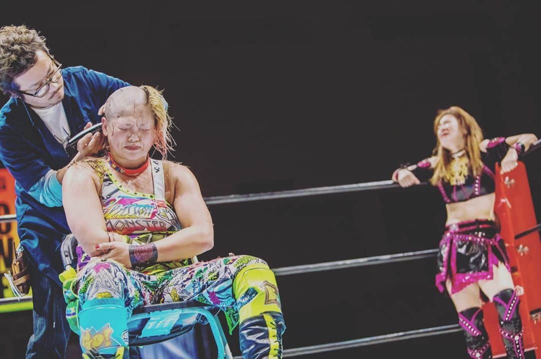 高橋奈苗のインスタグラム：「あの日から1年…  #SEAdLINNNG #高橋奈七永 #中島安里紗 #川崎 #坊主女子 #プロレス」