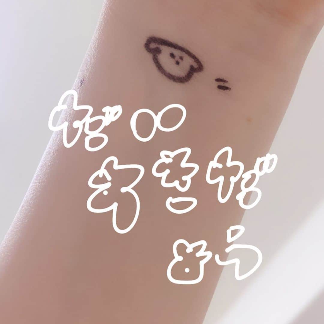 小此木流花さんのインスタグラム写真 - (小此木流花Instagram)「手首にへんなタトゥーいれるからあ、！、、」11月2日 16時19分 - okonogi_ruka