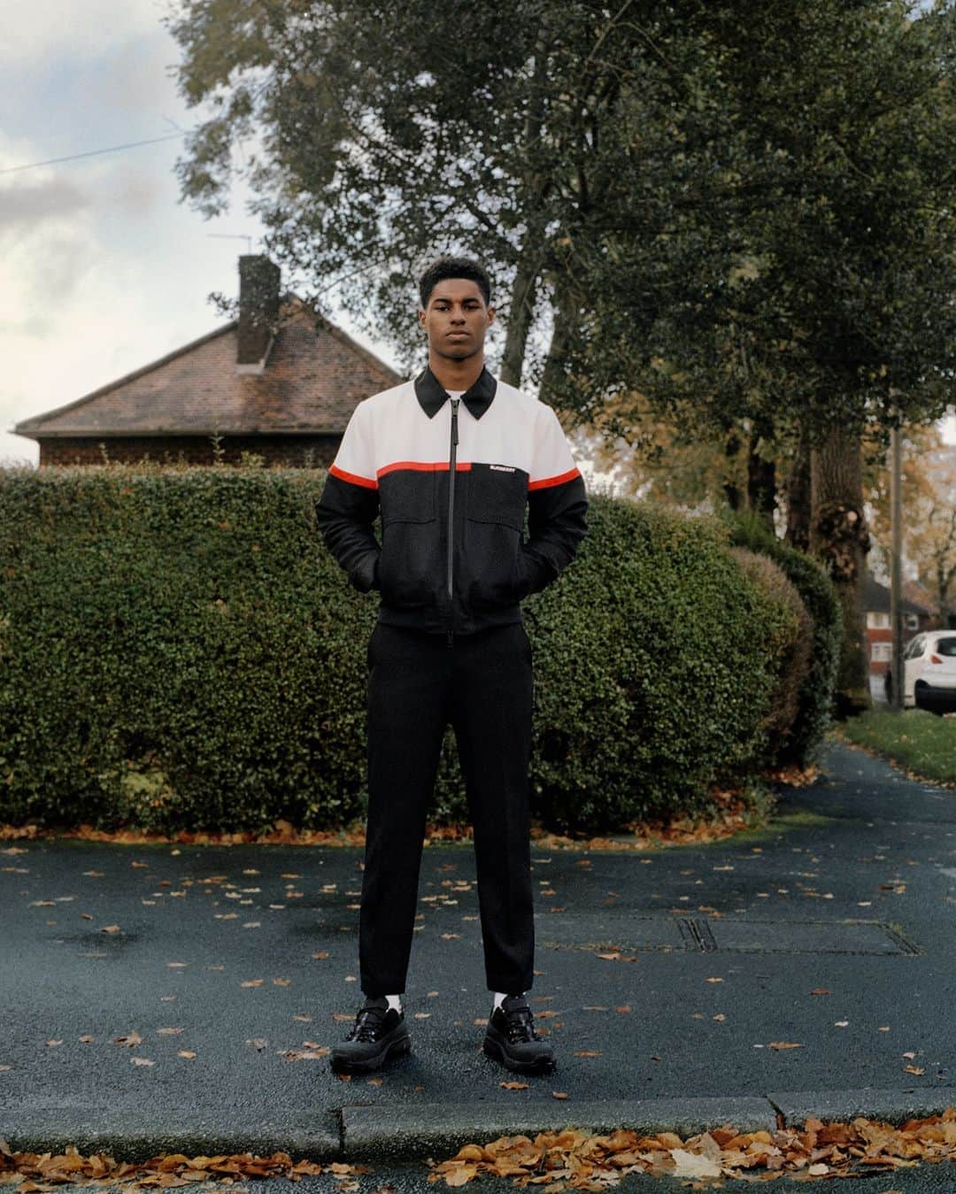 British Vogueさんのインスタグラム写真 - (British VogueInstagram)「“Always remember that kindness is power.” Superhero @MarcusRashford is joining forces with @Burberry on a game-changing global charity initiative. The 23-year-old British footballer has changed the lives of more than 1.3 million UK children living in poverty and given hope to millions more. Now, a new partnership with Burberry promises to fulfil #MarcusRashford’s charitable goals on the global playing field, giving young people around the world the support they urgently need. Click the link in bio for more on the project.  Photographed by @_AdamaJalloh.」11月2日 18時00分 - britishvogue