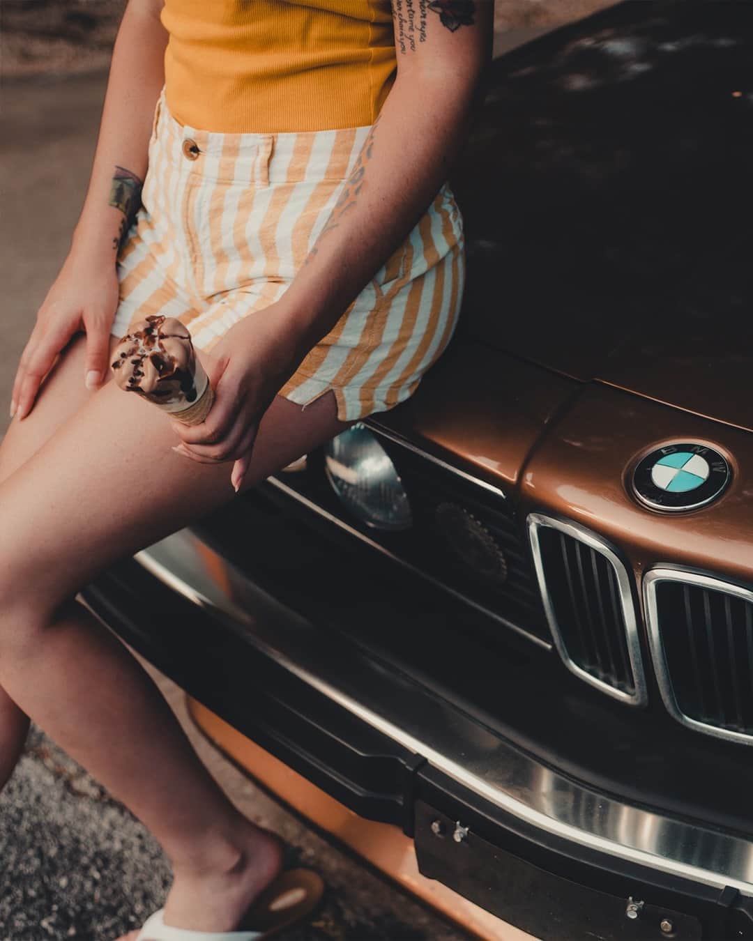 BMWのインスタグラム：「Is it hot in here or is it just you? The first-generation of the BMW 6 Series. #BMW #6Series #BMWClassic#BMWrepost @_streetheart」