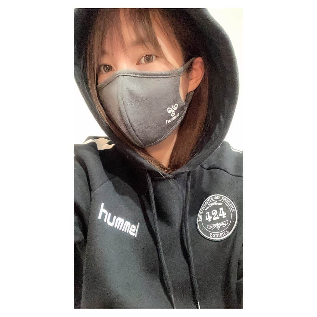 北川ひかるさんのインスタグラム写真 - (北川ひかるInstagram)「. . hummel あったかマスクʚ♥ɞ . すごくフィット感があって つけ心地が良いです☺️ (これは小さめサイズです) . . #hummel #マスク #お気に入り」11月2日 18時14分 - hiiiiiiika14