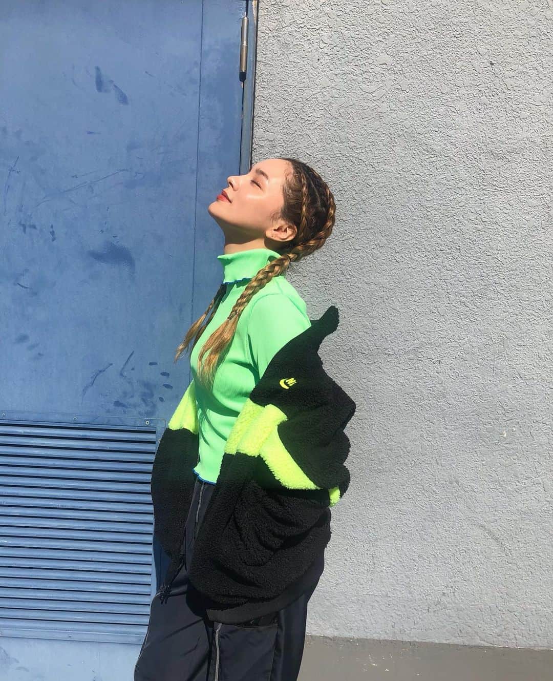 ステファニーのインスタグラム：「🦎💚 GreeeeeEennn!!」