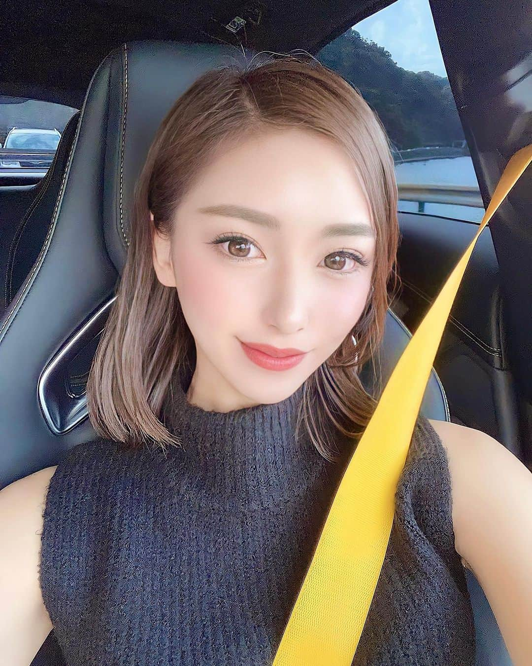 LISAさんのインスタグラム写真 - (LISAInstagram)「🚗 ³₃﻿ #XIV #tripjapan #travelphotos #japan_photo #mercedesbenz #エクシブ #エクシブ湯河原離宮 #湯河原 #湯河原温泉 #豪華 #モダンインテリア #温泉旅行 #自然と #このアングル率高め #笑」11月2日 18時45分 - liy__94