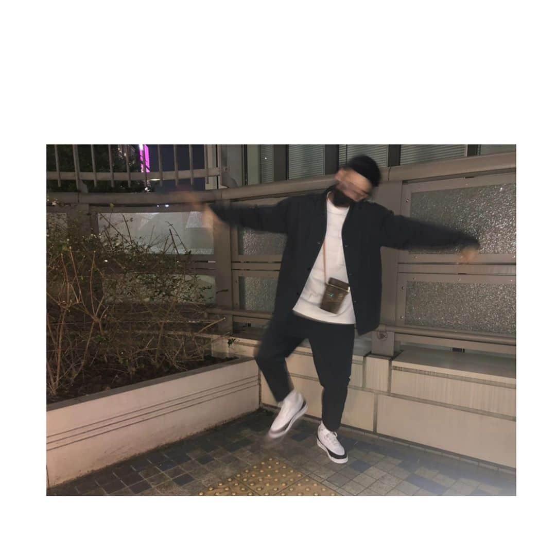 ベンドラメ礼生のインスタグラム：「2020.11.02  揺れ×ぶれ×ズレ  #fragment  #aj3  #どーやらすぐ手広げたがるらしい  ファッションは @takuma.sato11  さんを参考にしてます。」