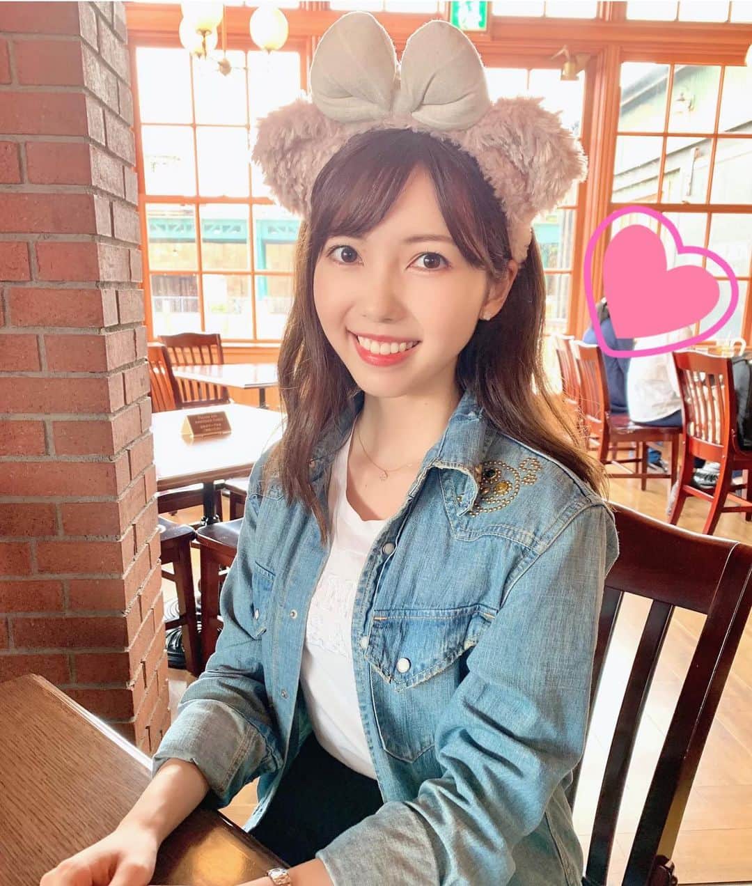 川又智菜美のインスタグラム：「🎠﻿ 先日、久しぶりに﻿ ディズニーにいってきました🌈﻿ ﻿ やっぱりディズニーは夢の国ですね😍﻿ ﻿ シェリーメイのカチューシャをつけて﻿ はしゃいじゃいました😆✨﻿ ﻿ #disney #disneysea」