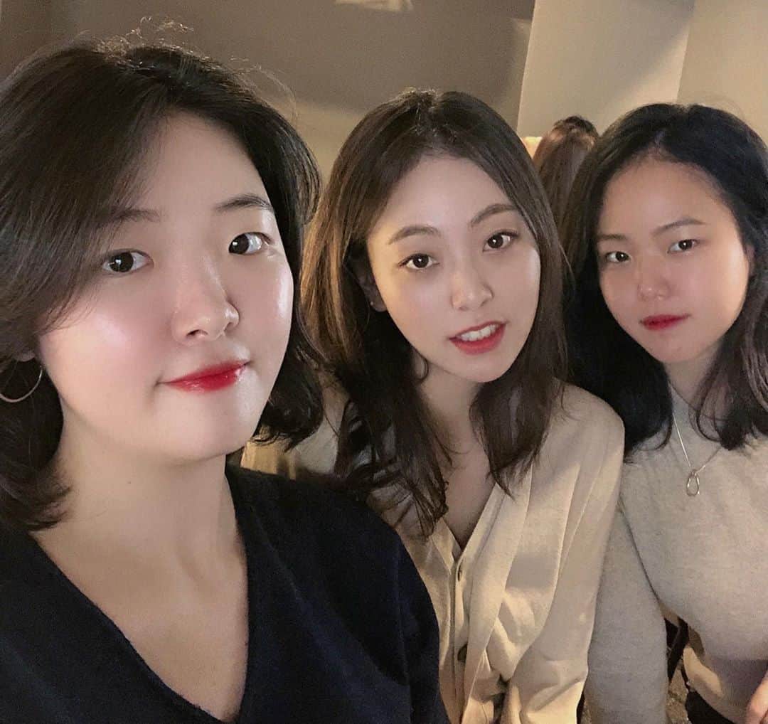 郭珉整のインスタグラム：「리얼 찐 가족 ❤️🧡💛  너무너무 싸랑행」