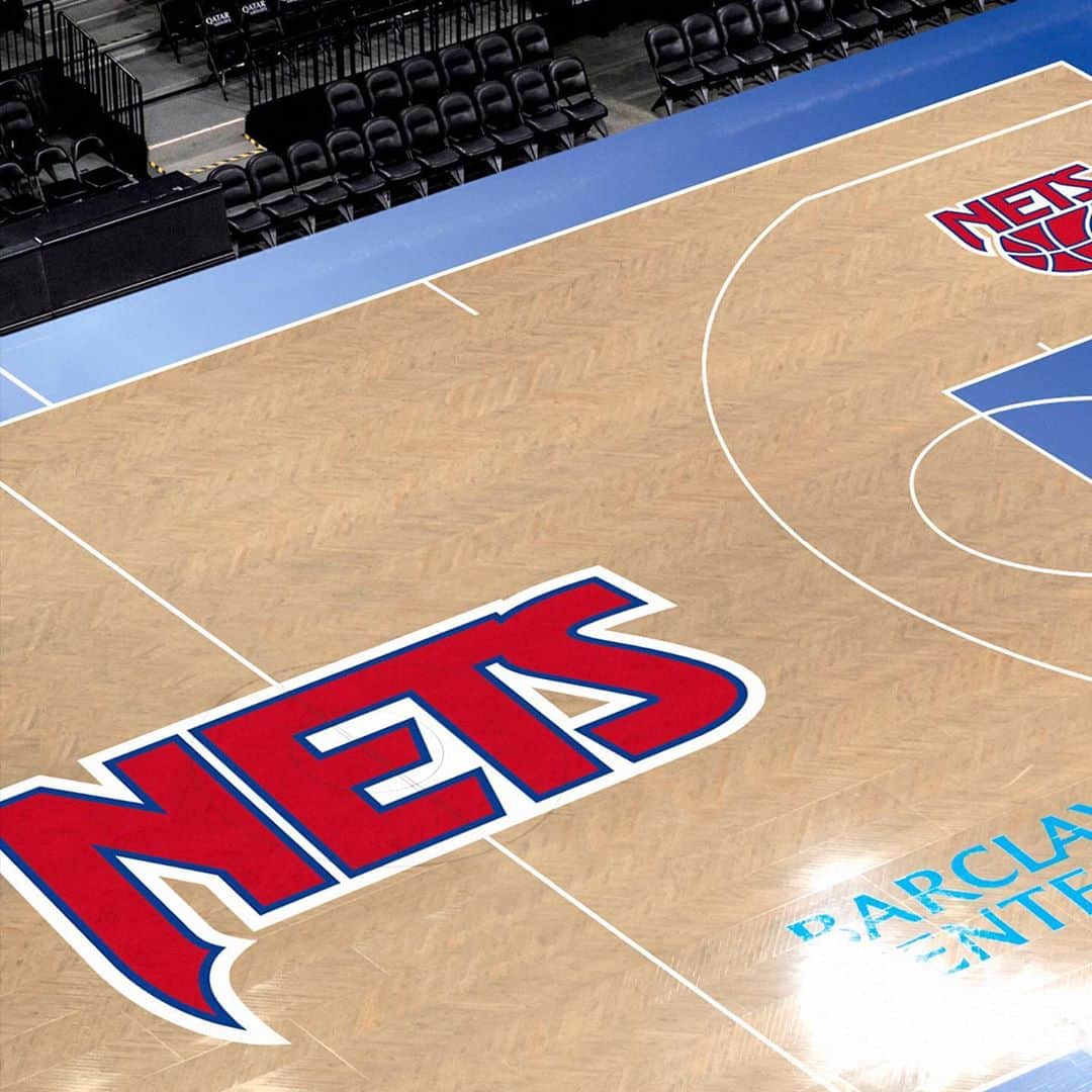 Brooklyn Netsさんのインスタグラム写真 - (Brooklyn NetsInstagram)「Couldn't bring back the unis if we didn't bring back the court 🔵🔴⚫️⚪️ Scroll for the 2020-21 Classic Edition Court」11月3日 0時34分 - brooklynnets