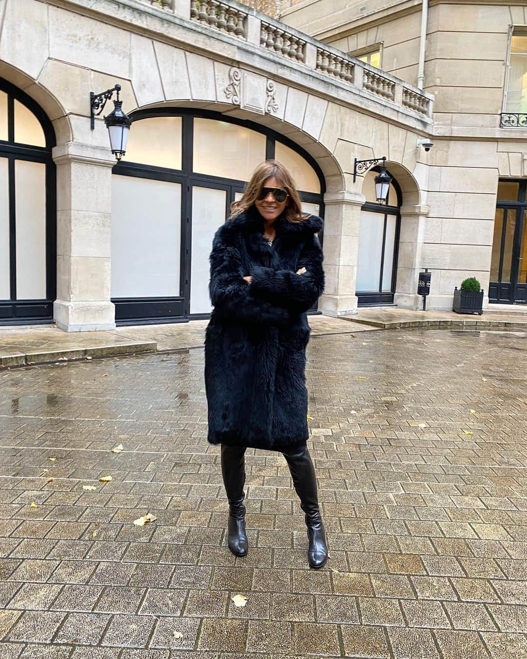 のインスタグラム：「Found these @helmutlang vintage pieces in digging into my own archives. They didn’t age in 20+ years 🖤 PS: it’s faux fur」