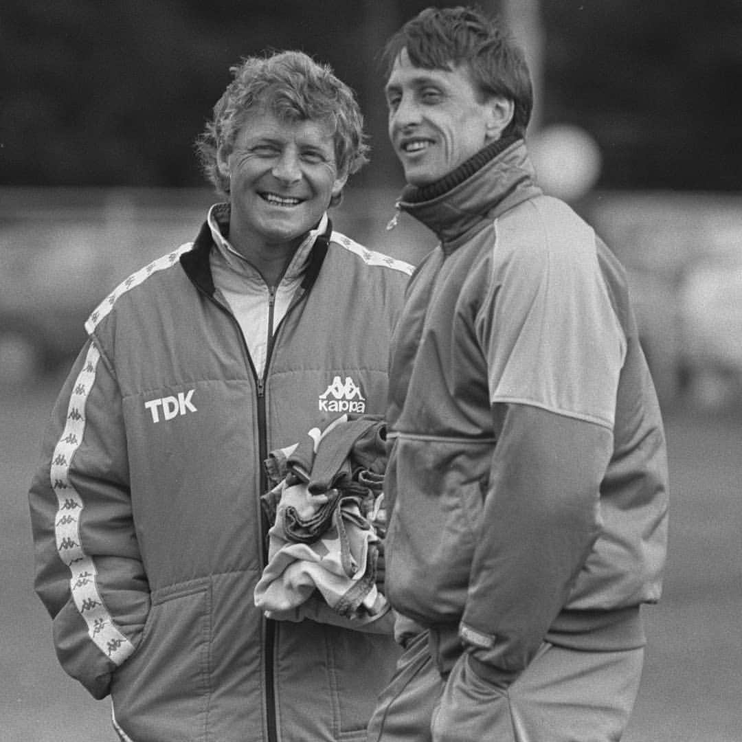 ヨハン・クライフのインスタグラム：「A dear friend of Johan and the Cruyff family passed away today. RIP Tonny Bruins Slot.」
