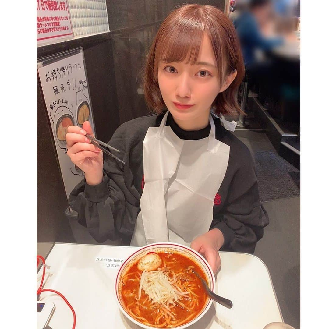 近藤真琴さんのインスタグラム写真 - (近藤真琴Instagram)「・ 初めて蒙古タンメン中本の北極ラーメン食べた😭🔥 ・ 辛いもの大好きなので念願だったから食べれて嬉しかったよぅ🐰💗 美味しかた👏🏻 ・ ・ #蒙古タンメン中本 #北極ラーメン  #激辛 #激辛グルメ  #オススメあったら教えてちょーだい #髪ぐちゃぐちゃなの気にしないでネ #dela #近藤真琴 #instagood」11月2日 19時26分 - onakasuitamakochan