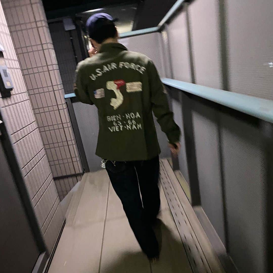 漆山葵さんのインスタグラム写真 - (漆山葵Instagram)「古着しか勝たん😎」11月2日 19時26分 - a3r21n32