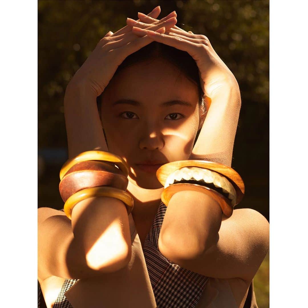 芦田ユリナのインスタグラム：「@ovemagazine 🌾✨  #ovemagazine」