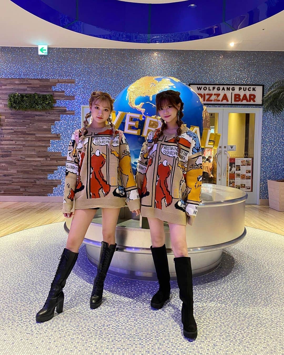 西川樹里さんのインスタグラム写真 - (西川樹里Instagram)「USJ💜 #usj #おそろコーデ #エルモ #ニット #hypercouture #たまねぎヘアー #玉ねぎ食べたいなー龍」11月2日 19時45分 - jurichaan1116