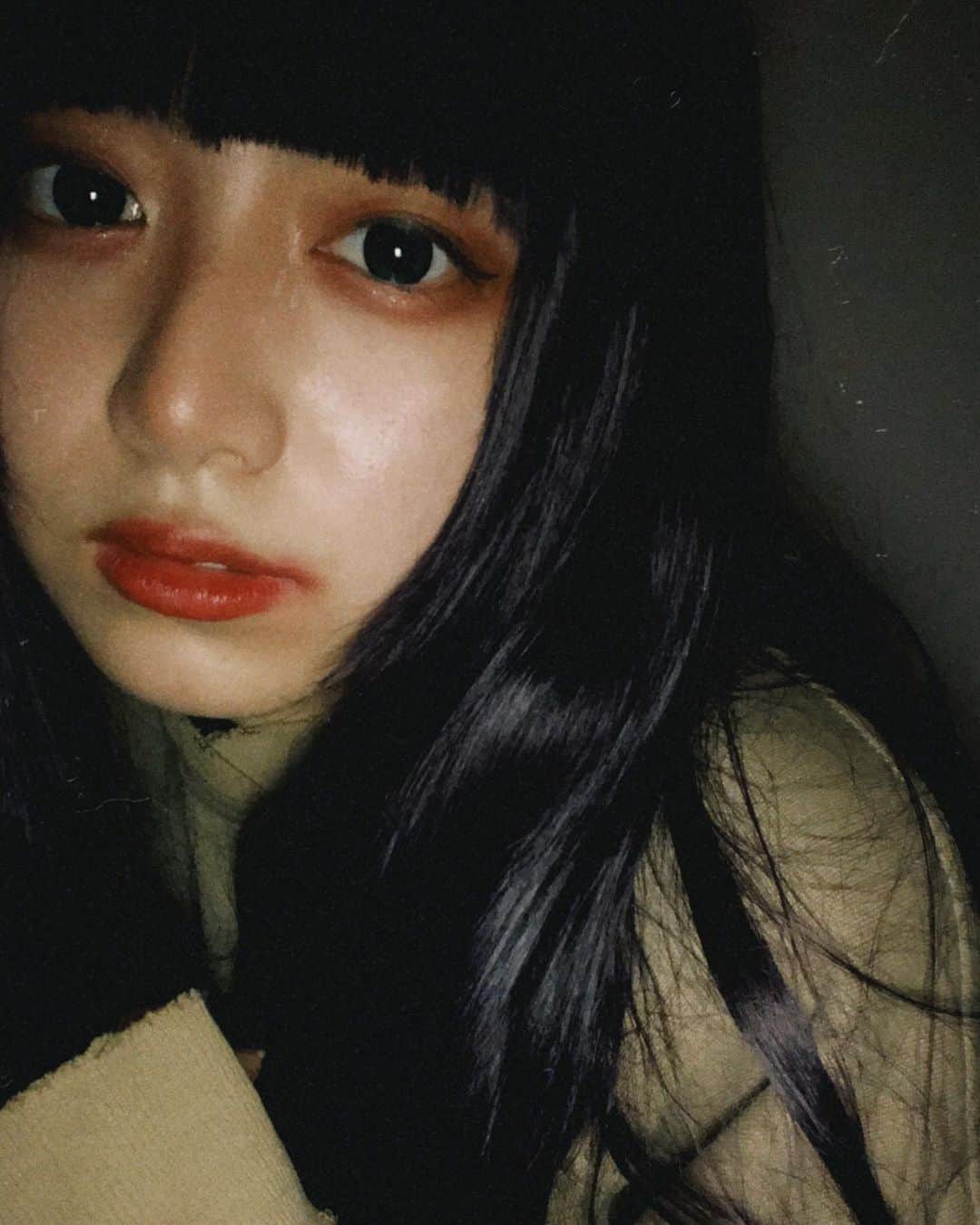吉田莉桜さんのインスタグラム写真 - (吉田莉桜Instagram)「・ にや。 髪伸びろと思った。 #ウィッグ #ヅラ」11月2日 19時55分 - yoshida_rio_official