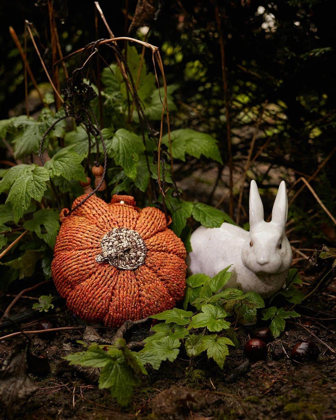 ジャマンピュエッシュのインスタグラム：「A Cinderella’s pumpkin is waiting for you in the mysterious gardens of Jamin Puech. Find it on our website and use a code for free worldwide delivery for the bags of the new collection: FREESHIPPING」