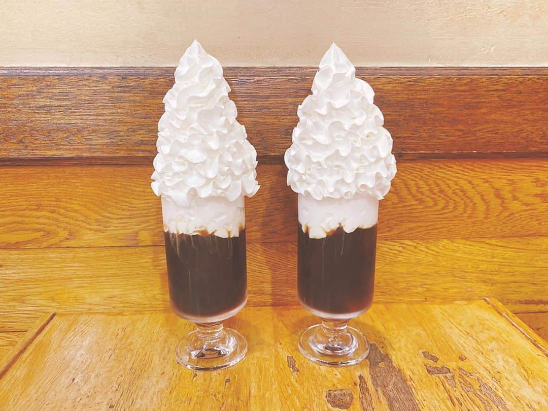 秋波愛さんのインスタグラム写真 - (秋波愛Instagram)「✿.* . . . ☕️珈琲タナカ御成店☕️ . 生クリーム大好きだから しあわせの飲み物すぎた🤤💓 . ここのたまごサンドも めちゃめちゃおいしいの！！！✨ . . . #珈琲タナカ御成店 #ウィンナーコーヒー #コーヒー  #生クリームたっぷり #生クリーム #ホイップクリームたっぷり #ホイップ #ホイップクリーム  #平安通カフェ #大曽根カフェ  #名古屋カフェ #カフェ巡り #甘党」11月2日 20時04分 - akinamiai