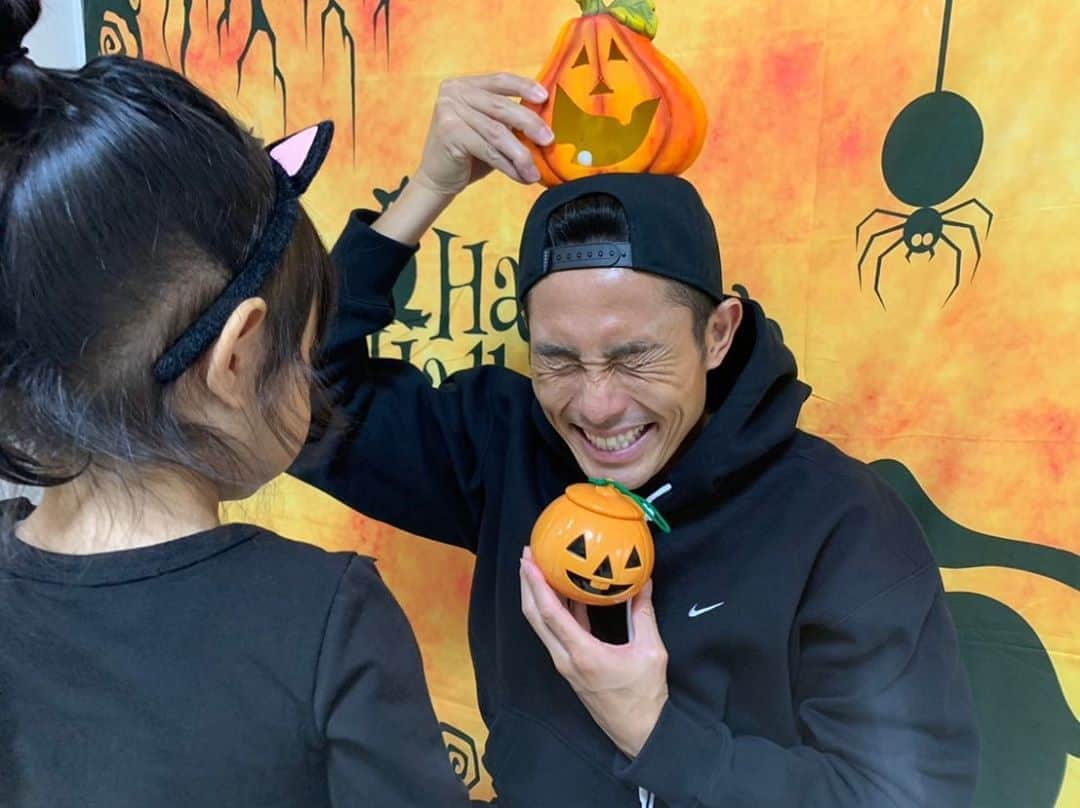 森脇良太さんのインスタグラム写真 - (森脇良太Instagram)「ハッピーハローウィン🎃🎃🎃  の様子(^^)  #ハロウィン　#かぼちゃ  #パーティー  #時差スタグラム」11月2日 20時16分 - moriwaki46_official