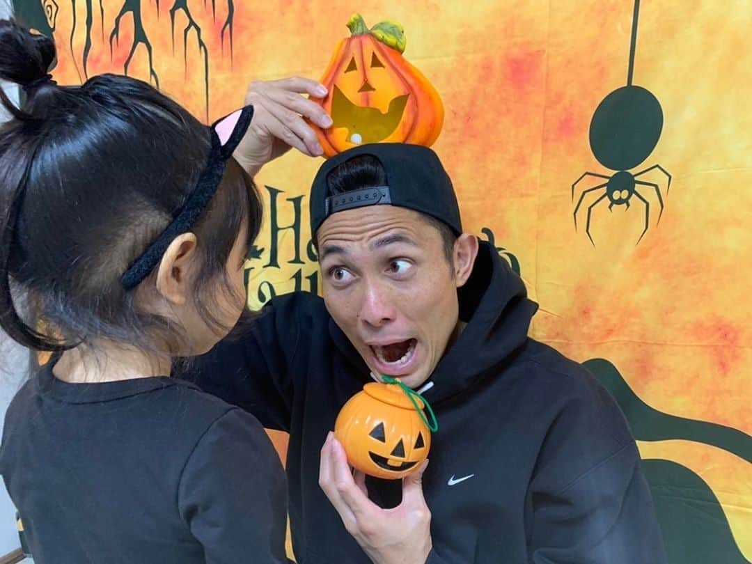 森脇良太さんのインスタグラム写真 - (森脇良太Instagram)「ハッピーハローウィン🎃🎃🎃  の様子(^^)  #ハロウィン　#かぼちゃ  #パーティー  #時差スタグラム」11月2日 20時16分 - moriwaki46_official