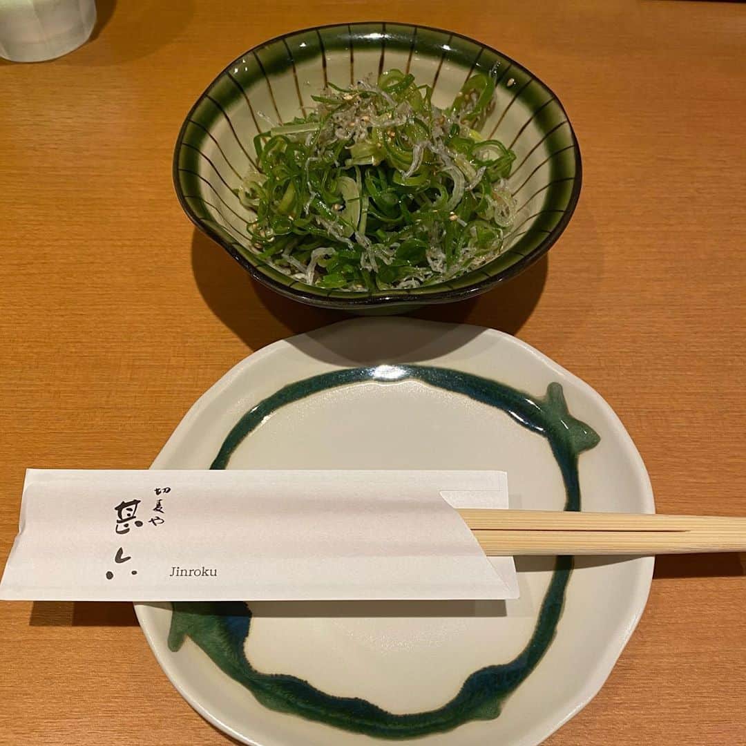 高木三四郎さんのインスタグラム写真 - (高木三四郎Instagram)「こう見えても私は非常に縁起を担ぐ方なのです。という事で今日の晩御飯はこの時期しか食べれない松竹梅天ぷらの盛り合わせ！松茸、まこも竹、梅干を天ぷらにした縁起の良い天ぷらです！明日は全力で青木真也選手に勝ちに行きます！ #ddtpro #甚六 #うどん #松竹梅 #必勝」11月2日 20時46分 - t346fire