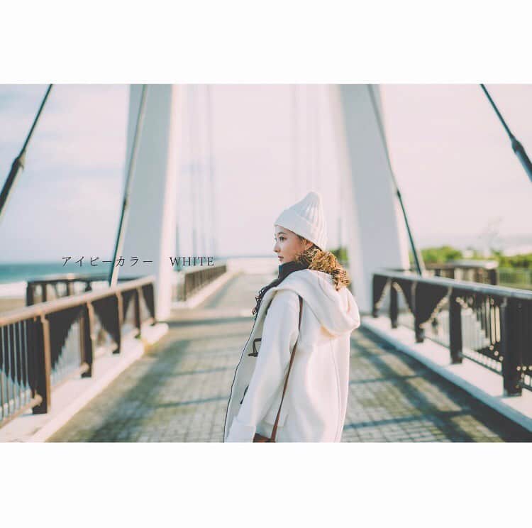 悠花さんのインスタグラム写真 - (悠花Instagram)「皆さん、MV見てくださいましたか？☺︎ ・ ちなみになんですが、11月25日リリースの 4th Mini Album 『WHITE』のCDジャケットもさせて頂いてます😳✨‼︎ ・ 出演させて頂いた 冬のあとがき も収録されてますので、ぜひ🤭💓 ・ #アイビーカラー さん#冬のあとがき#WHITE」11月2日 21時00分 - haruka_217_