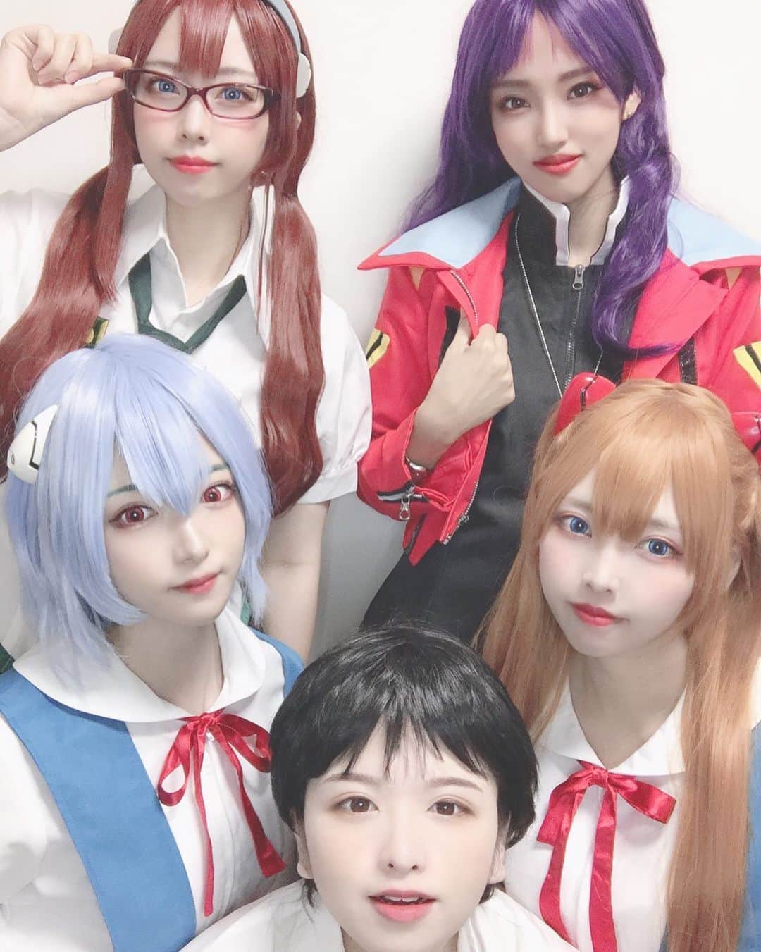 れみぱんのインスタグラム：「いつもの仲良しでひっさしぶりにコスプレして楽しかった☺️ : : #新世紀エヴァンゲリオン #エヴァンゲリオン #エヴァコスプレ #綾波レイ #アスカラングレー #碇シンジ #葛城ミサト #真希波マリ #コスプレ #コスプレイヤー #evangelion #eva #cosplay #cosplayer #ayanamirei #anime #otakugirl #japanesegirl #japaneseanime #japanesecosplayer #animegirl #halloween #角色扮演 #角色扮演服 #코스프레 #粉我 #메이크업 #일본 #얼스타그램 #핫」