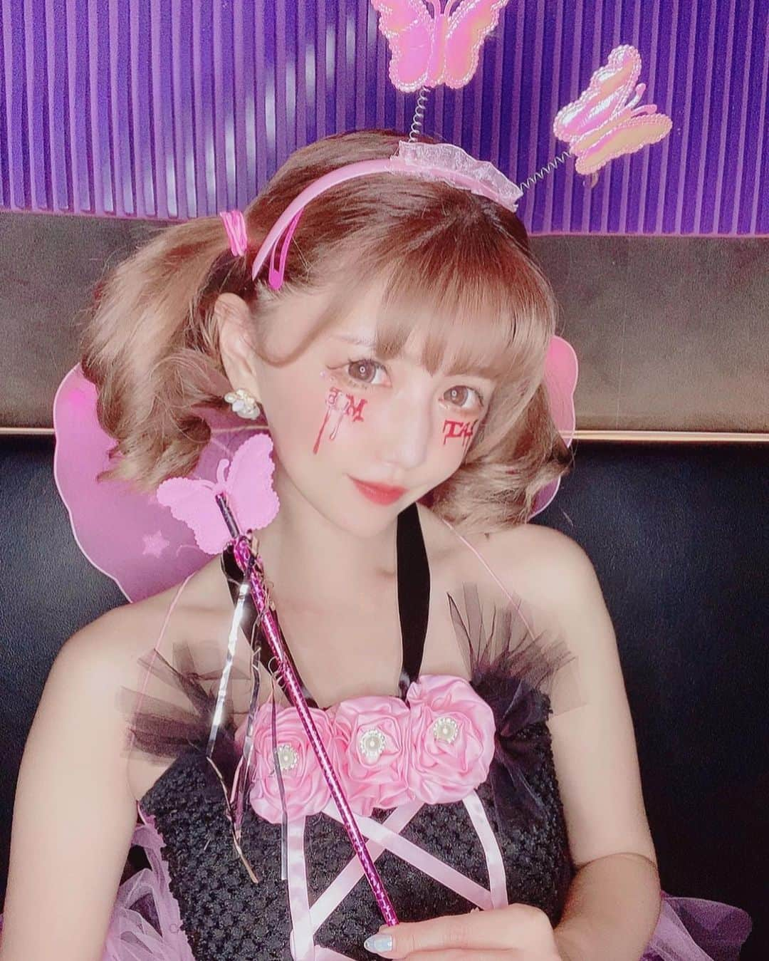 河西里音さんのインスタグラム写真 - (河西里音Instagram)「今年のHalloweenは FairyButterflyに🦋✨✨✨ ♡ 魔法かけちゃうぞ⸜( ´ ꒳ ` )⸝✩︎⡱w #Halloween2020 #fairy #butterfly #pink #girly #コスプレ #事務所イベント #いくつになってもかわいいものが好き ♡ #ぶりっこちゃん w」11月2日 21時02分 - rion_kasai