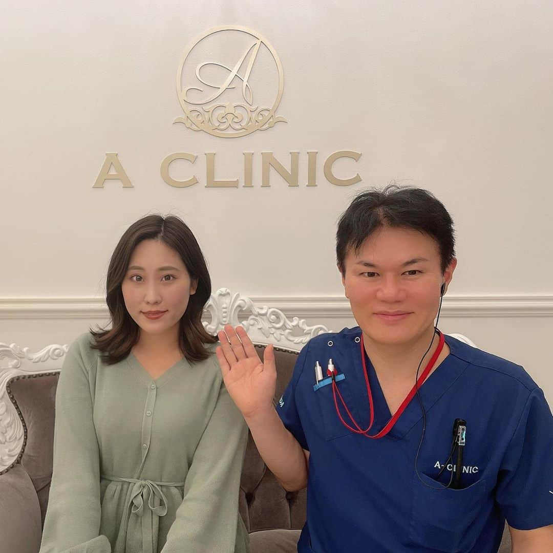 ルナさんのインスタグラム写真 - (ルナInstagram)「𝔸 𝕔𝕝𝕚𝕟𝕚𝕔 ✨﻿ ﻿ #aclinic で #山田哲雄 先生 (@a_clinic_ginza )にAスレッドを施術してもらったよ❣️﻿ ﻿ 最近フェイスラインのもたつきが﻿ 気になってたから悩んでたんだ🥺﻿ 友達にもオススメされたので﻿ Aクリニックさんを選んだよ❣️﻿ ﻿ 施術自体は20分くらいですぐ終わるの🙌♥️﻿ 痛みも全然なかった😎﻿ ﻿ そしてクリニック自体がめちゃくちゃ﻿ 綺麗でびっくりしたー🥰﻿ 可愛くてリラックスできました♥️﻿ ﻿ 気になってた顎周りがスッキリしたよ✨﻿ 次はお肌をきれいにしたいから﻿ シャネル注射が気になる、、✨﻿ ﻿ また経過報告するね🐻﻿ ﻿ ＊﻿ ＊﻿ ＊﻿ ﻿ #aスレッド #aclinic #aclinic銀座 #aclinic横浜 #aクリニック #美容 #小顔 #美肌 #リフトアップ #美容外科 #美容皮膚科 #美容クリニック #山田哲雄」11月2日 21時03分 - runakumaa