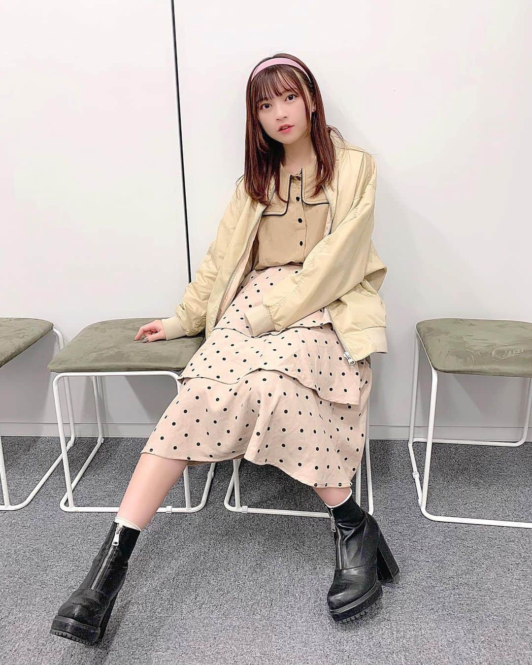 廣川奈々聖さんのインスタグラム写真 - (廣川奈々聖Instagram)「11月も頑張ろね！🐰🌷 ﻿ ﻿ ﻿きのうの私服〜 ﻿ ﻿ ﻿ ﻿ #ななせのふく#秋コーデ#私服#ベージュコーデ#カチューシャアレンジ#ootdfashion」11月2日 21時19分 - nanaseven7_u_u