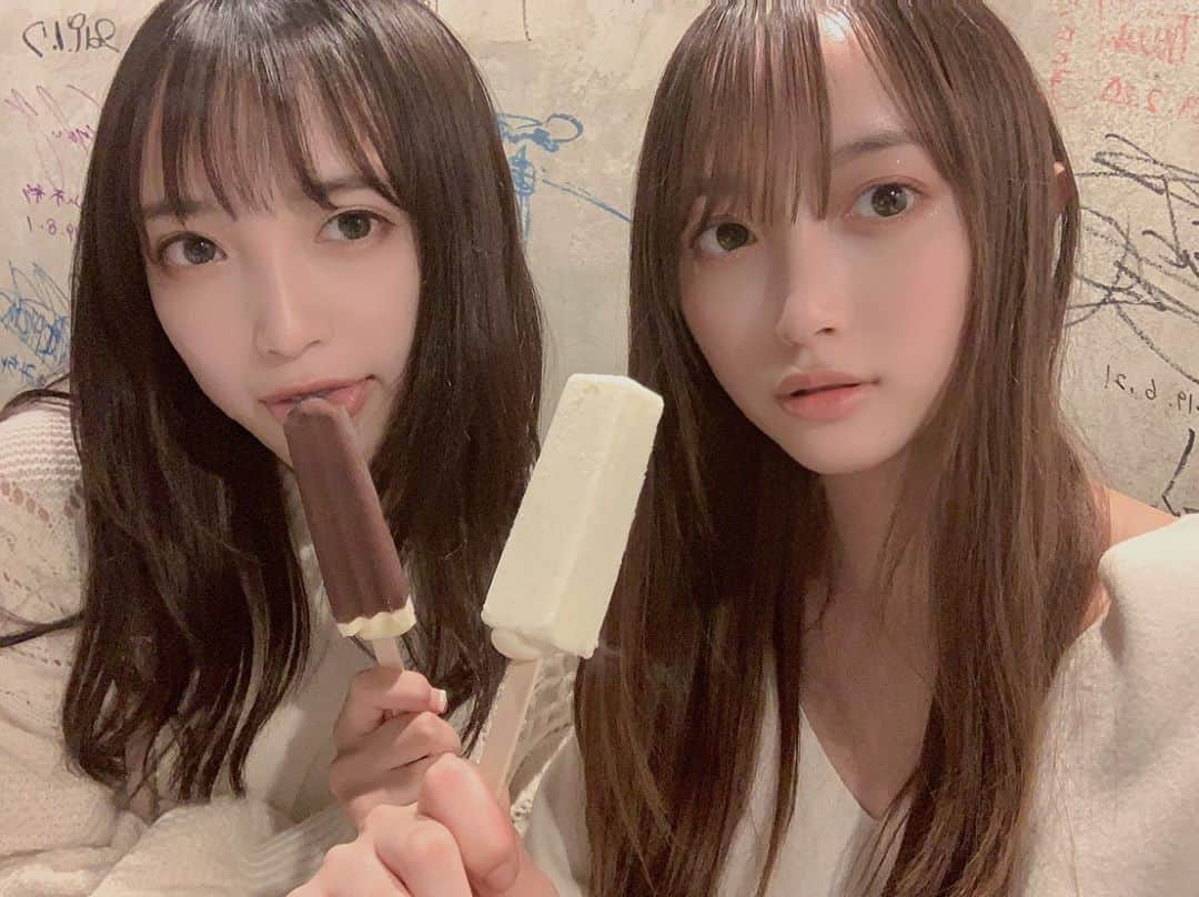 神谷樹里奈さんのインスタグラム写真 - (神谷樹里奈Instagram)「🍦♡  #twins #双子」11月2日 21時48分 - __oystersushi